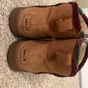 Women’s Sanuk Ankle Boots